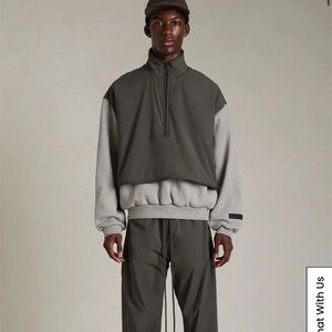 FEAR OF GOD ESSENTIALS Dark Heather Oatmeal Ink Nylon Fleece Mock Neck